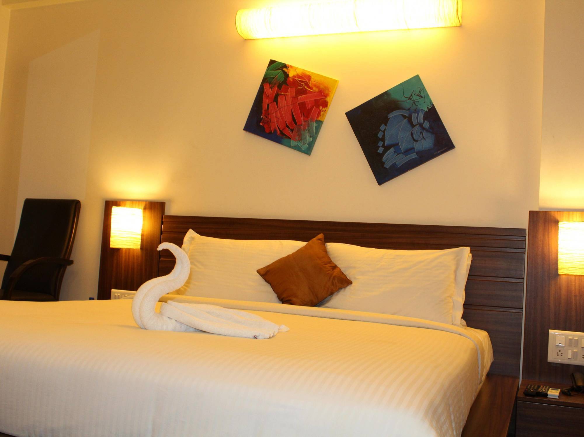 Capital O 14972 Hotel Ekaa Bangalore Eksteriør billede