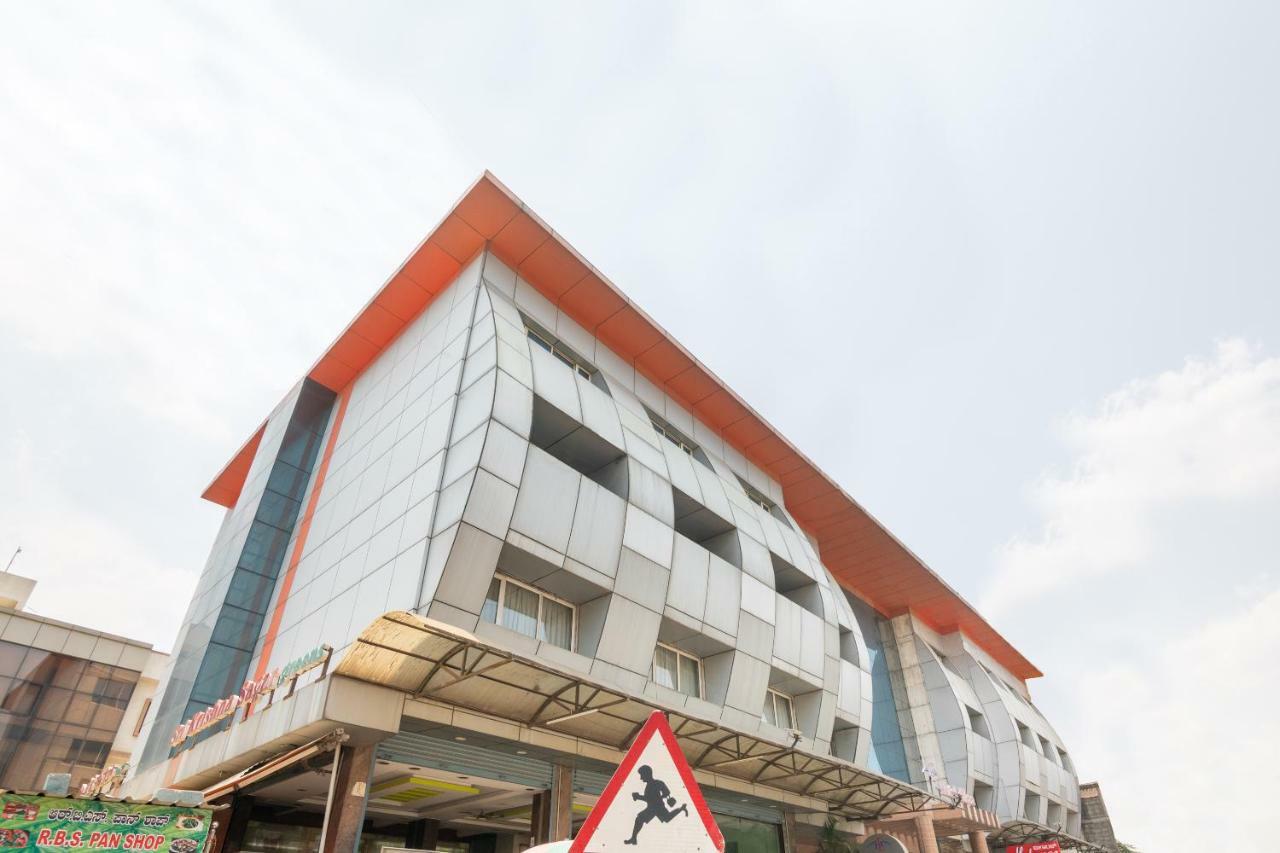 Capital O 14972 Hotel Ekaa Bangalore Eksteriør billede
